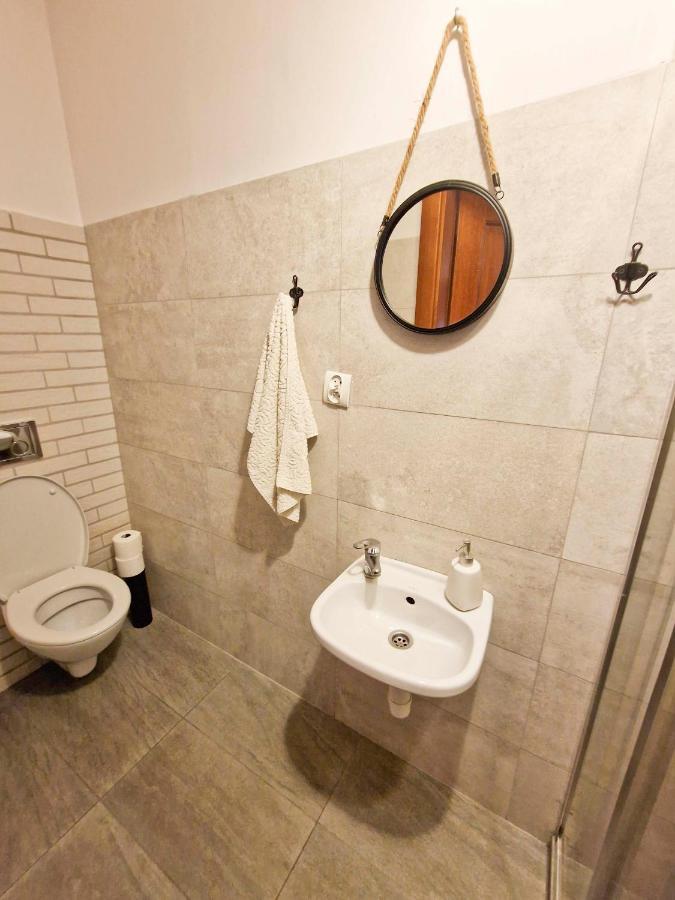 Zielona Przystan Hotel Manasterz Ngoại thất bức ảnh