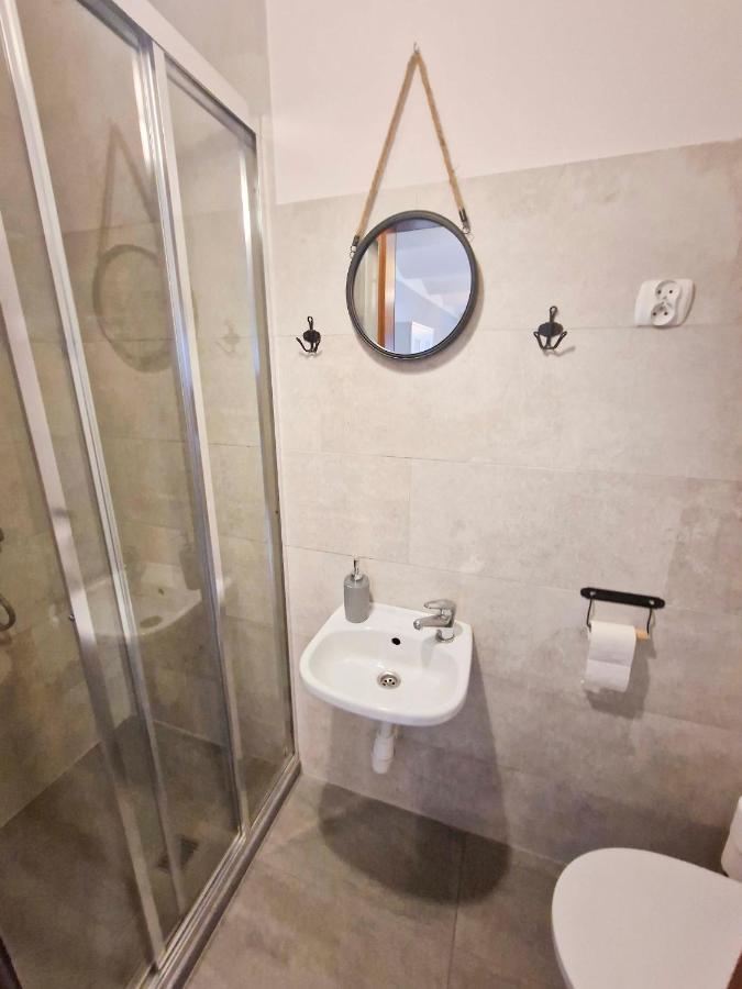 Zielona Przystan Hotel Manasterz Ngoại thất bức ảnh