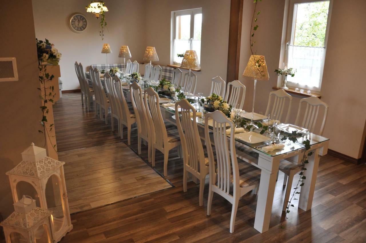 Zielona Przystan Hotel Manasterz Ngoại thất bức ảnh